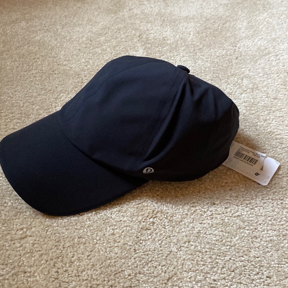 FAST & FREE RUN HAT - Picture 1 of 2